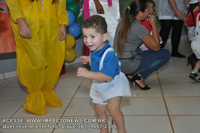Apresentações da Páscoa da escola 