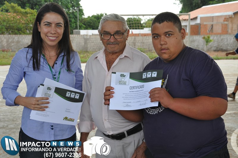 Curso de Inclusão Digital na APAE