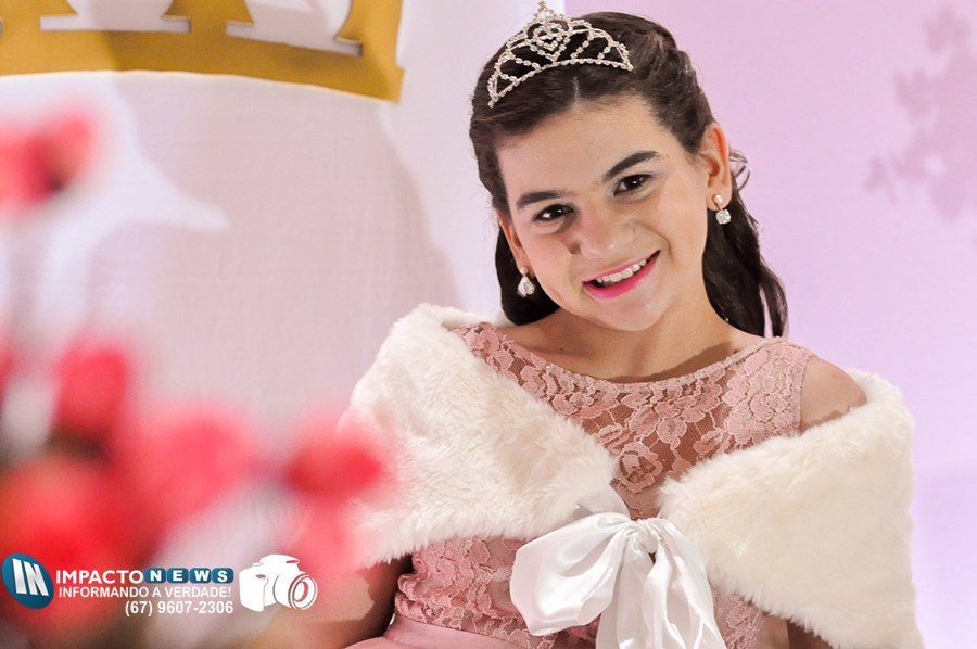 A Aline completou seus 11 anos em uma linda festa, confira as fotos!