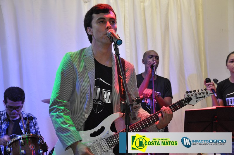 Lançamento do CD Ele Vive com a Banda Centro Gospel