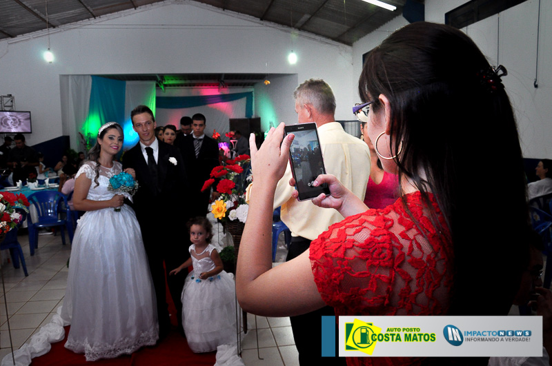 Casamento de Éder e Josyane no salão da AABB em Deodápolis