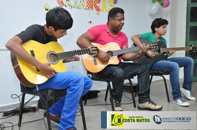 Apresentação das crianças do SCFV de Deodápolis no Centro de Multiplo Uso