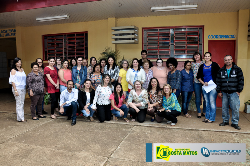 Dia do Servidor Publico e dos Professores na E.E. 13 de Maio, veja as fotos