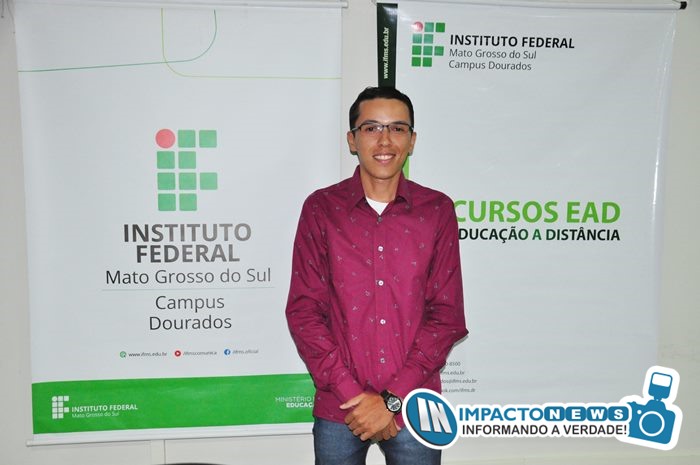Entrega de Certificados do IFMS aos estudantes dos cursos de Vendedor e Operador de Computador 