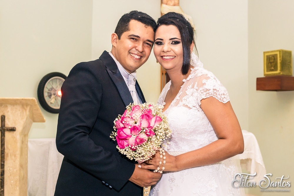 Casamento de Eliton Santos e Andrea Pires em Deodápolis; momento de grande alegria e realização