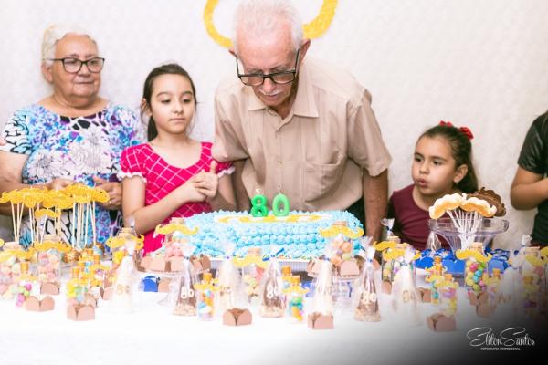 O Sr. Geraldo completou 80 anos e você vê aqui as fotos deste momento maravilhoso e inesquecivel