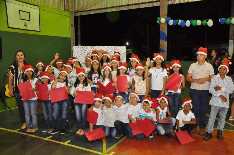 Mostra Cultura da Escola Estadual 13 de Maio em Deodápolis