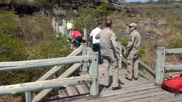 Turista de MS é resgatado após cair em cânion no Paraná