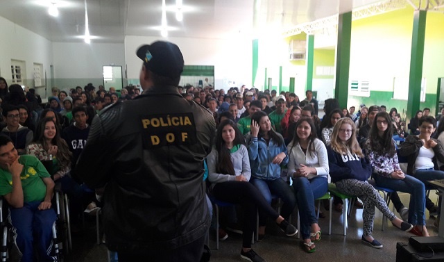 DOF realiza palestra do Projeto Diga não às Drogas