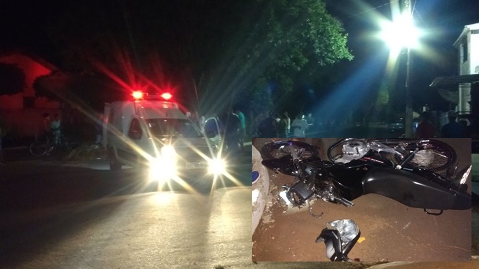 Carro invadiu preferencial, atingiu motociclistas e fugiu sem prestar socorros
