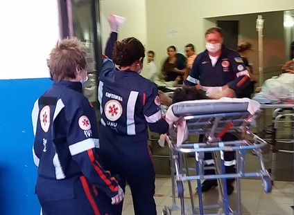 Homem é espancado à pauladas em Dourados