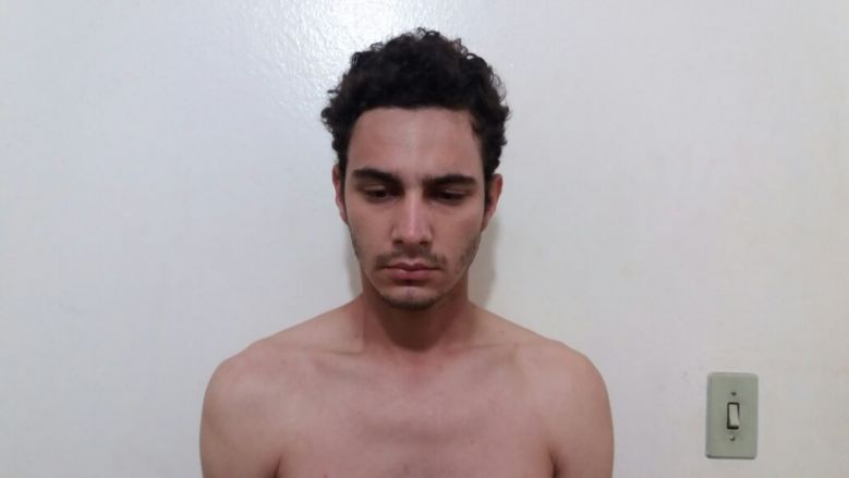 Jovem é preso por tráfico com maconha guardada na geladeira
