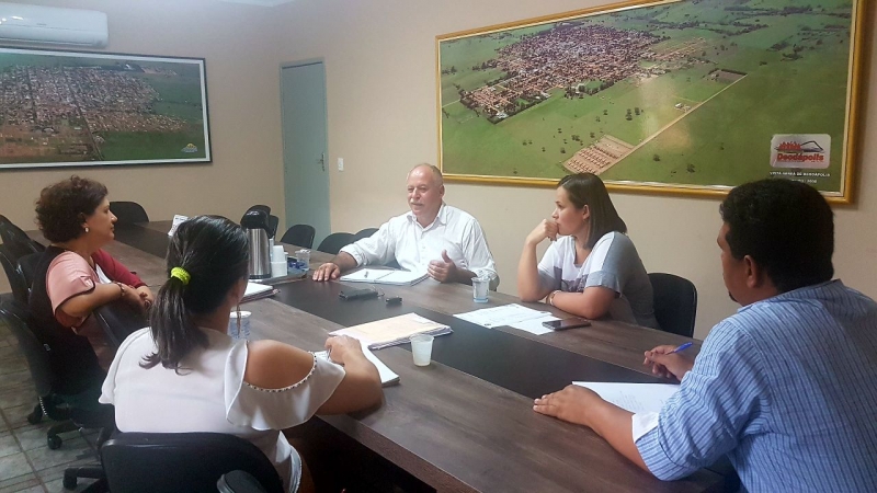 Prefeito reuniu Secretários para discutir projetos e planejamento da gestão para 2018