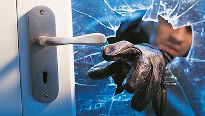 Mais uma casa foi arrombada em Deodápolis; ladrão levou dinheiro que estava no quarto