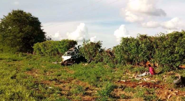 Homem morre após capotar veículo carregado com maconha