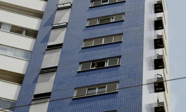 Empregada doméstica morre ao cair do 13º andar de prédio no centro de Campo Grande