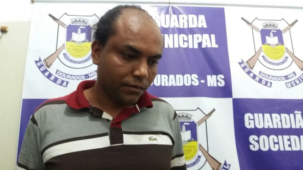 Devendo, homem é preso ao transportar maconha para agiota