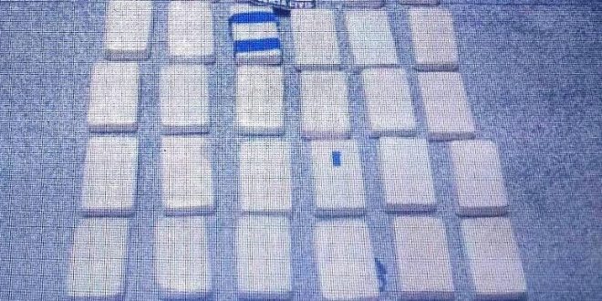 Polícia apreende na fronteira veículo com cocaína avaliada em meio milhão