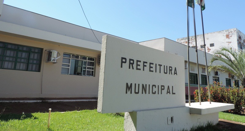 Em 2017, servidores receberam salários em dia e ainda participaram de cursos de qualificação profissional em Deodápolis 