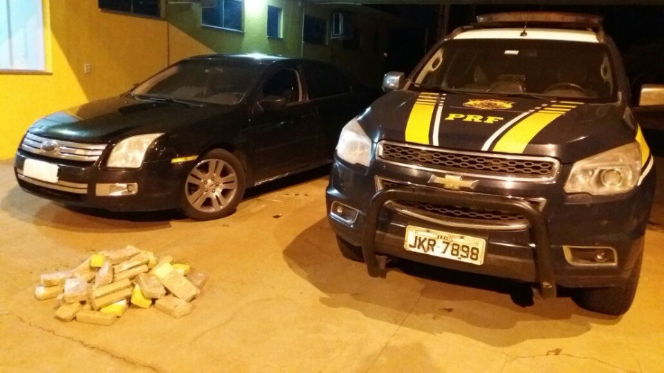 PRF intercepta carregamento de cocaína avaliado em mais de R$ 1,1 milhão