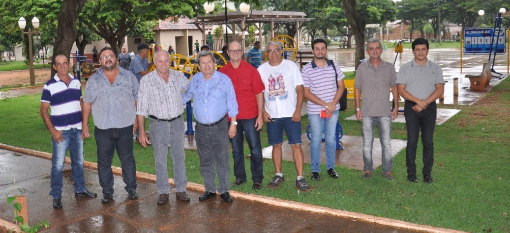 Onevan de Matos esteve em Deodápolis, inaugurou Academia ao ar livre e ouviu demandas da população