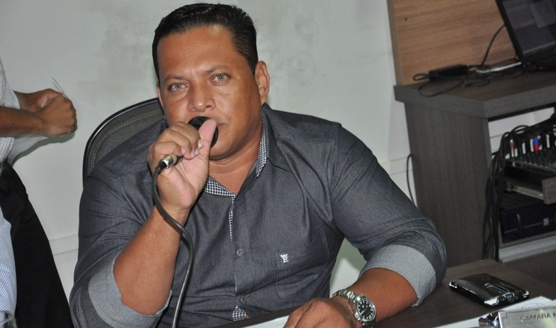 Vereador Adriano ‘Zói’ solicitou melhorias para conjuntos habitacionais em Deodápolis 