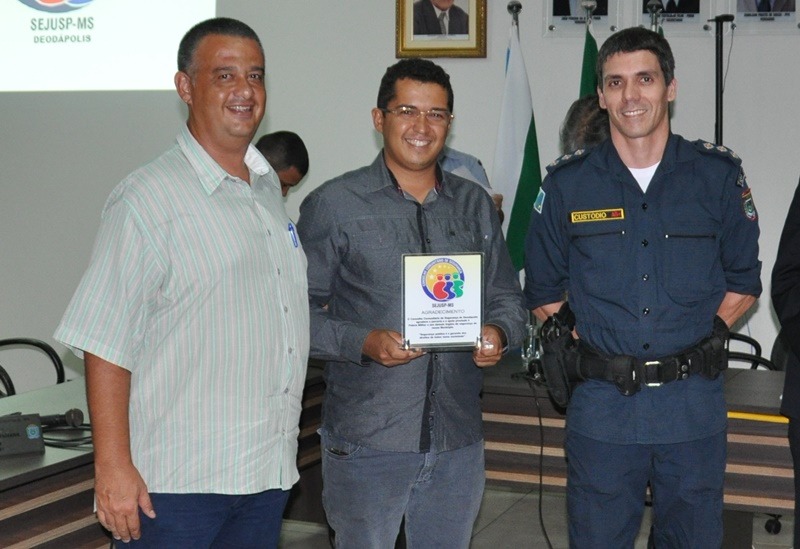 Redator do IMPACTONEWS recebeu homenagem do Conselho de Segurança em Deodápolis 