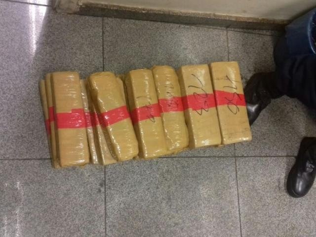 Jovens são presas depois de serem flagradas com maconha na rodoviária