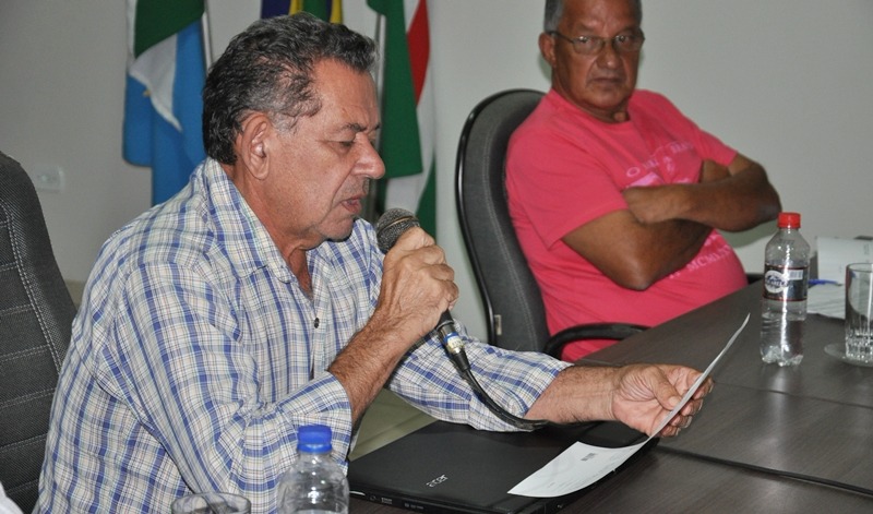 Indicação do Vereador Casquinha pede a Barbosinha recursos para compra de computadores para a E.E. João Baptista de Presidente Castelo 