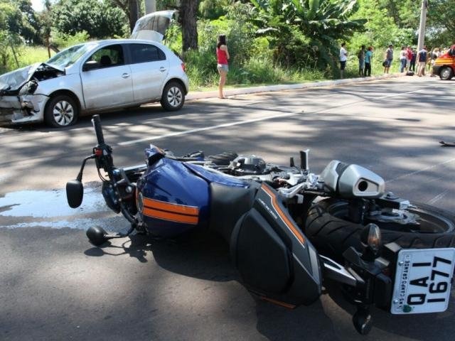 Mulher tem perna decepada após acidente em bairro da Capital