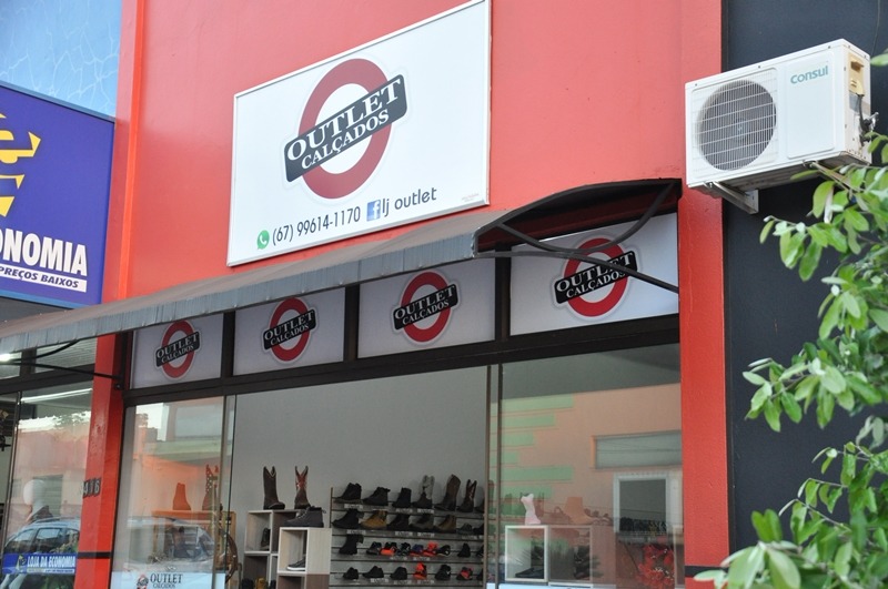 Esta pensando em comprar calçados agora? Espere! A Outlet realizará uma mega promoção a partir do dia 30 de abril em Deodápolis