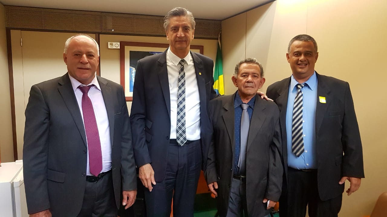 ‘O Deputado Federal Dagoberto Nogueira garantiu os recursos para a reforma da Praça de Vila União’ destacou Casquinha