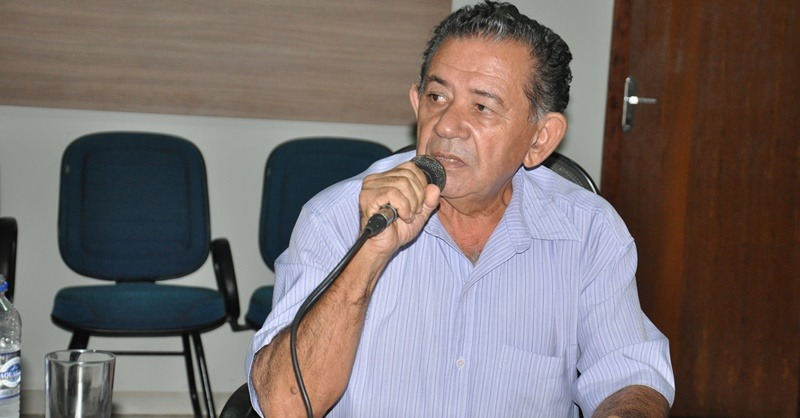 Vereador Casquinha pediu a Energisa reparos na rede de energia em frente a Escola Municipal Princesa Isabel em Vila União 