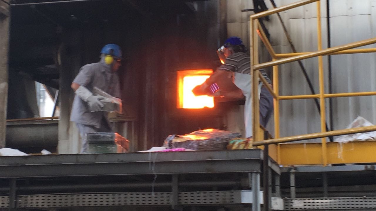 Defron incinera mais de 16 toneladas de drogas em Dourados