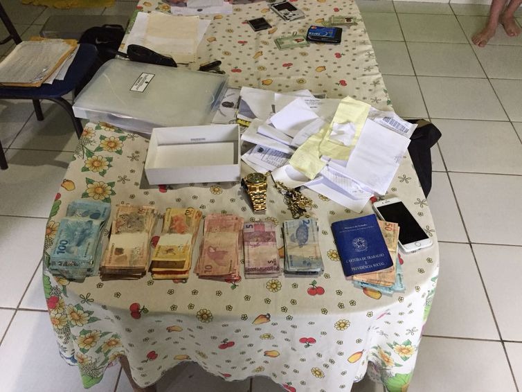 PF desarticula grupo criminoso que fraudava o seguro-desemprego