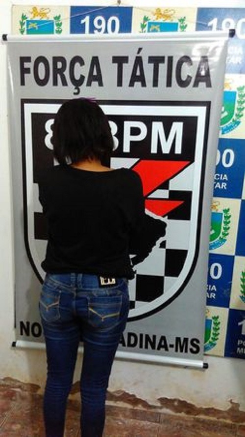 Força Tática prende mulher procurada por homicídio