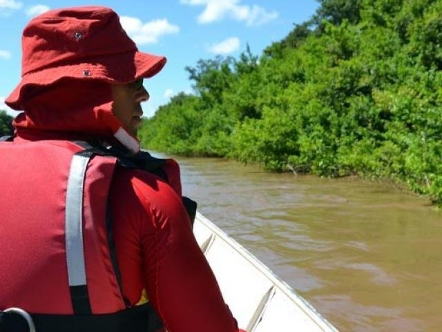 Bombeiros buscam mulher que teria desaparecido em rio do Pantanal
