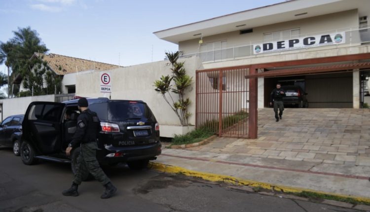Engenheiro diz que baixava pornôs enquanto dormia e ‘não sabia que tinham crianças’