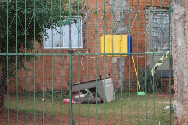 Homem assassinado levou 29 facadas e enteado é suspeito
