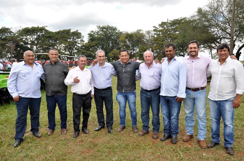 Deodápolis: Prefeito Valdir Sartor, Vice Prefeito Cicinho e Vereadores receberam 3 Patrulhas Mecanizadas em Campo Grande 