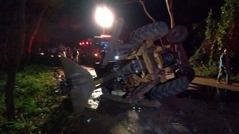 Acidente entre trator e caminhonete mata homem em Dourados
