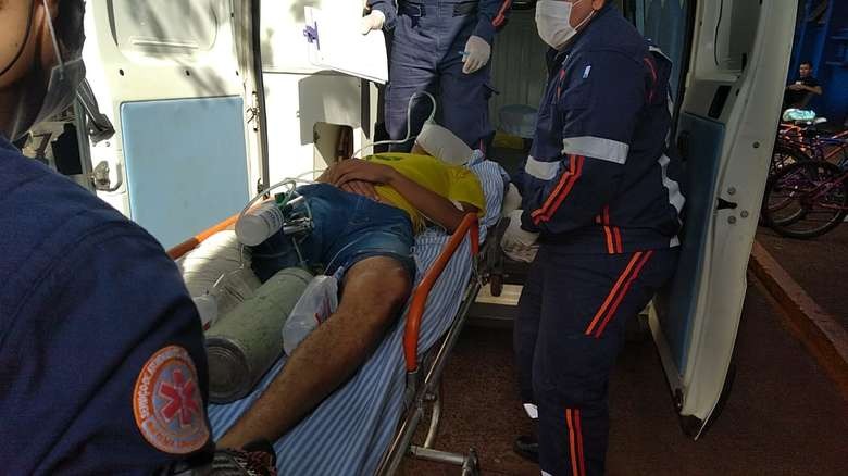 Jovem é baleado em bar durante comemoração de vitória do Brasil
