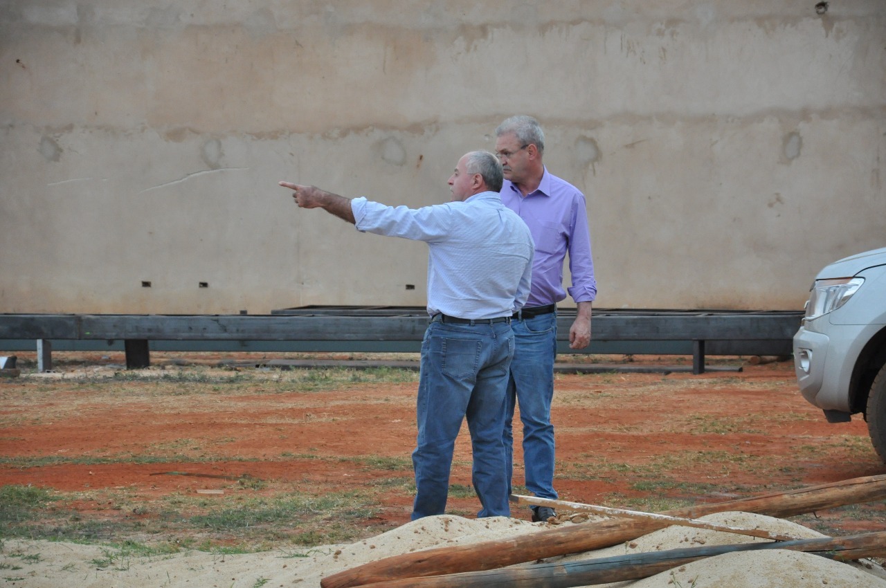 Obras do Ginásio de Esportes seguem aceleradas; Empreiteira já iniciou a instalação da estrutura de ferro da cobertura 