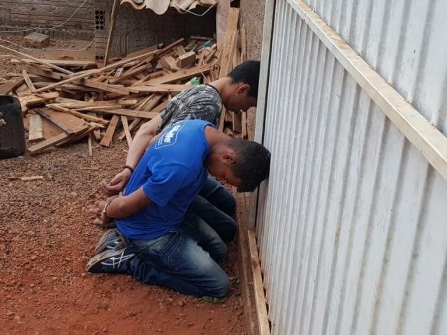 Jovem enterrado em quintal namorava ex de um dos suspeitos do crime