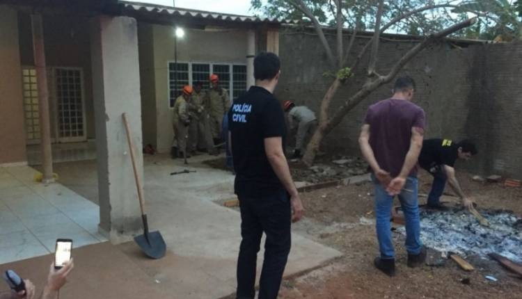 Adolescente de 17 anos enterrado em quintal teria sido assassinado por ciúmes
