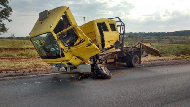 Homem morre após acidente entre carretas próximo a Campo Grande