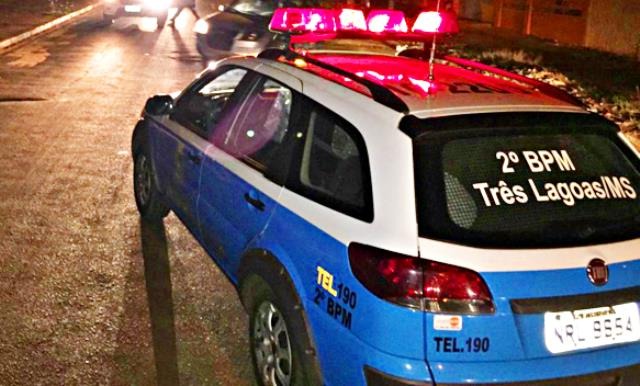 Marido bêbado espanca esposa, mente para a PM e tenta se matar dentro de viatura
