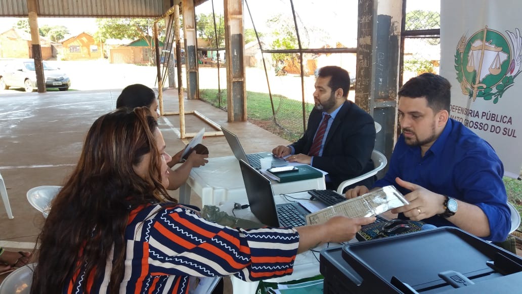 Mutirão Habitacional realizado no Santa Terezinha realizou 55 cadastros de pedido de escritura e outros atendimentos 