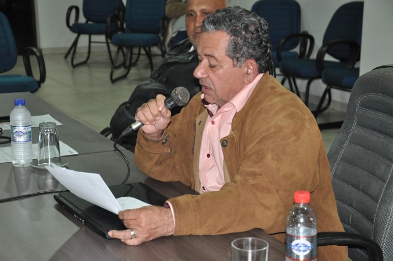 Vereador Casquinha pediu cascalhamento e adequação na iluminação publica do Jardim Monte Cristo em Deodápolis 