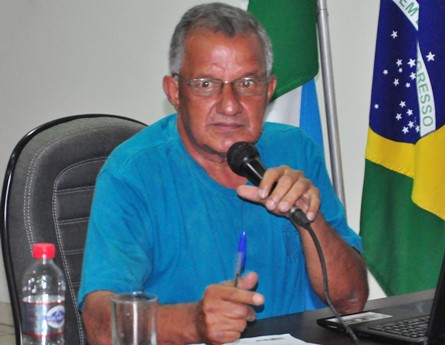 Vereador Edmilson pediu redutor de velocidades na Rua Pedro Marinho de Azevedo